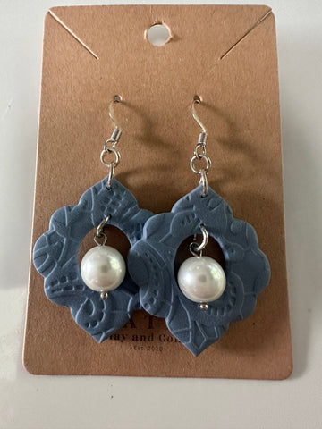 Cottage Core-Blue Pearls